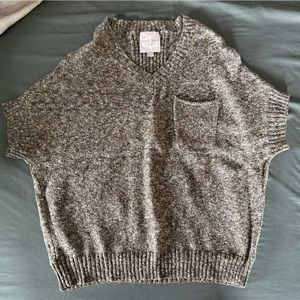 Romeo & Juliet short sleeve sweater
